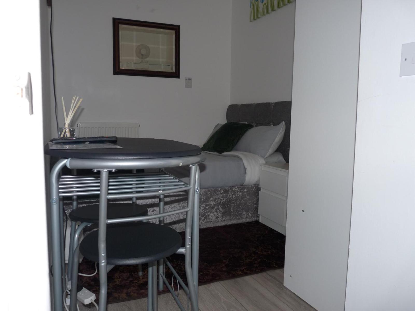 Home Away Londra Esterno foto