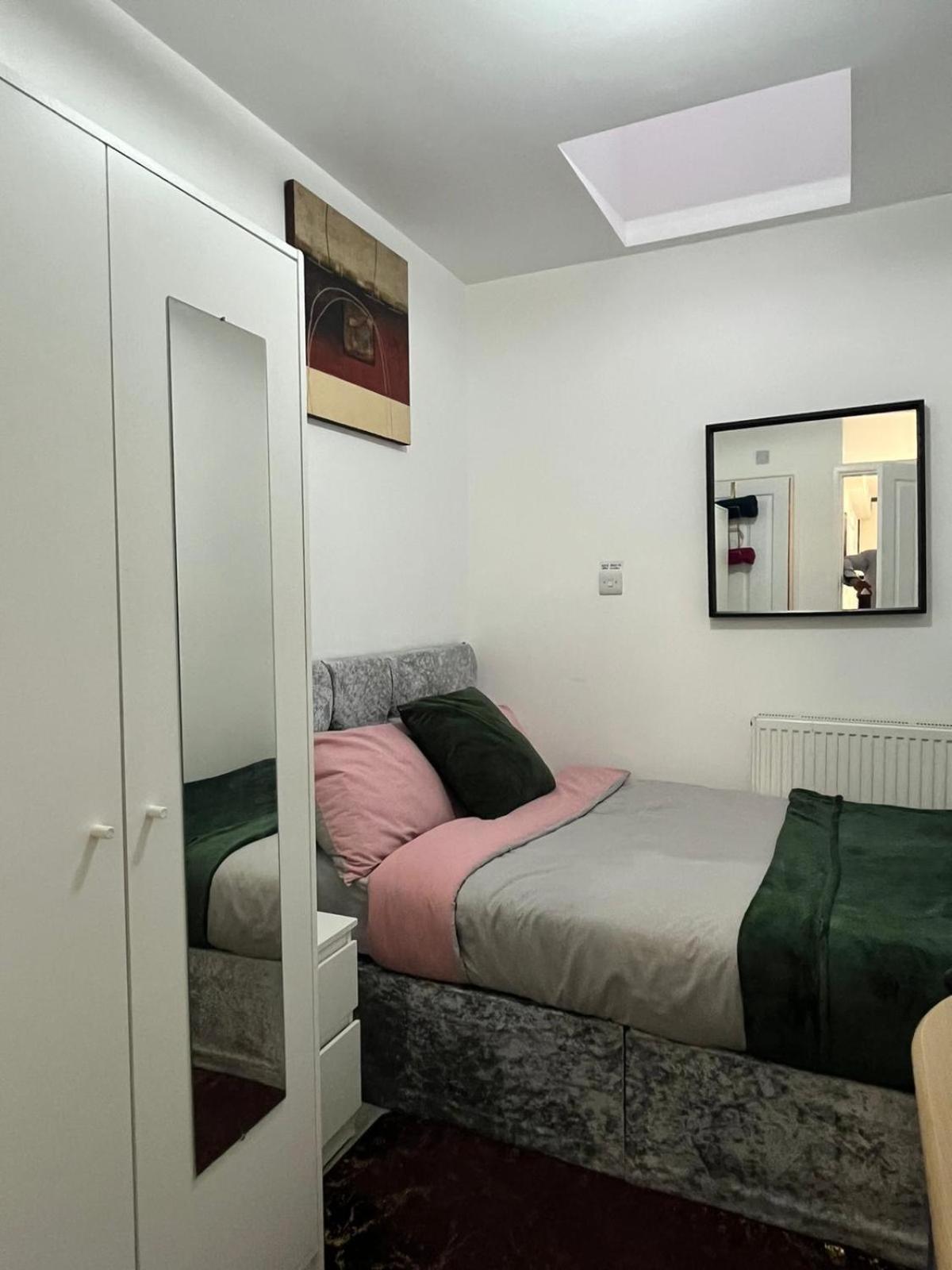 Home Away Londra Esterno foto