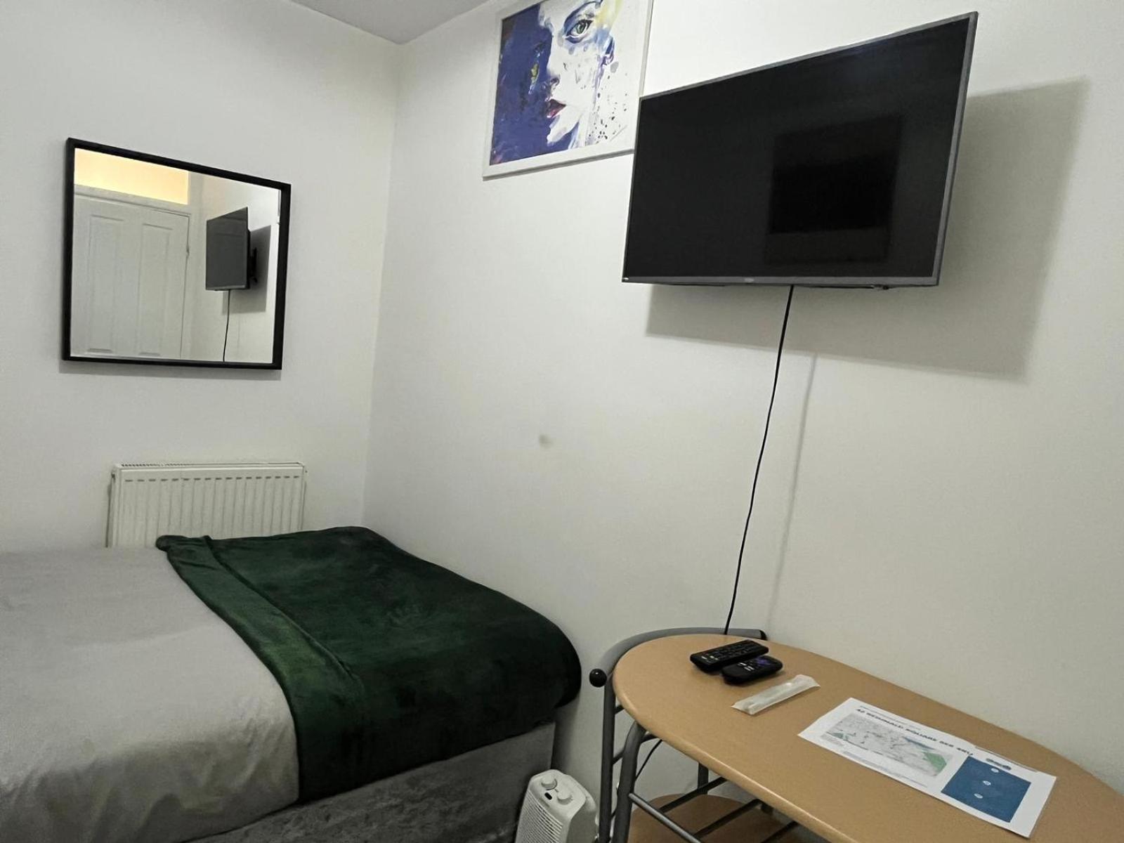 Home Away Londra Esterno foto